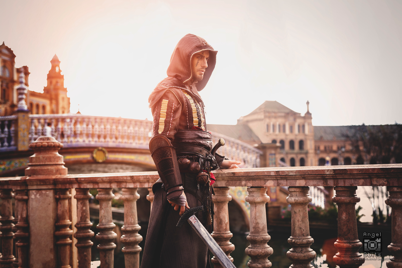 Cosplay by Leon Chiro